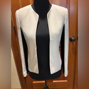 Aritzia Wilfred  Black and Cream Crepe Cropped Blazer/Jacket, size 2